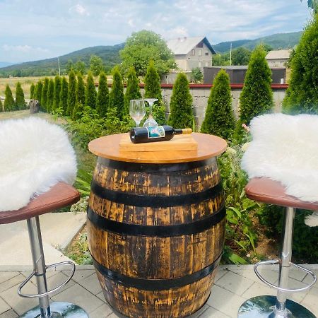 Vila Kuca Za Odmor Marija Vrhovine Exteriér fotografie