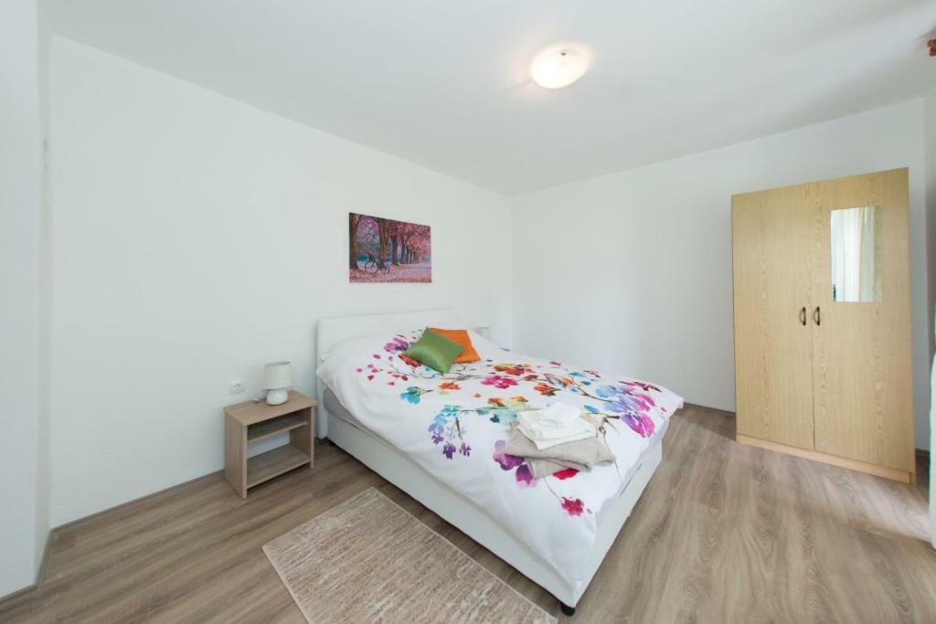 Vila Kuca Za Odmor Marija Vrhovine Exteriér fotografie